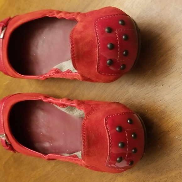 LIVING YOUR BEST LIFE❣️Red Tod's Shoes - Picture 7 of 10
